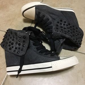 Sneaker wedges